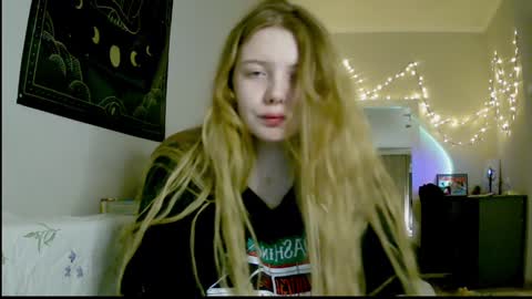 Lilly online show from December 2024 11:24:02 PM