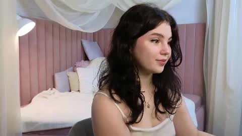 Snapshot of lollyy_pop chatting on June 2026 01:27:01 AM lollyy_pop online show from June 2026 01:27:01 AM