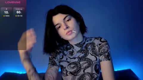 Snapshot of lololozhechka chatting on December 2025 07:32:01 PM Elly online show from December 2025 07:32:01 PM