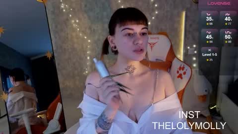 Snapshot of lolymolli chatting on November 2025 10:04:01 AM Molli online show from November 2025 10:04:01 AM