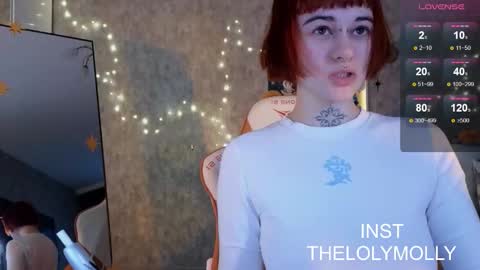 Snapshot of lolymolli chatting on December 2025 11:08:02 AM Molli online show from December 2025 11:08:02 AM