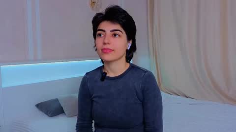 Tessa online show from October 2025 02:59:01 AM