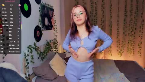 Lona online show from January 2026 06:44:02 PM