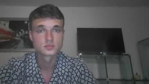 Snapshot of london_tomy chatting on November 2025 05:07:02 AM london_tomy online show from November 2025 05:07:02 AM