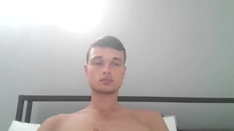 Snapshot of london_tomy chatting on November 2025 06:23:02 PM london_tomy online show from November 2025 06:23:02 PM