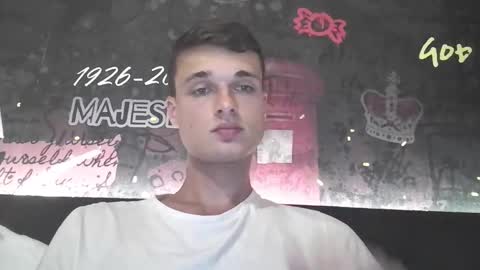 Snapshot of london_tomy chatting on December 2025 12:09:02 AM london_tomy online show from December 2025 12:09:02 AM