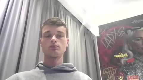 Snapshot of london_tomy chatting on December 2025 07:22:01 PM london_tomy online show from December 2025 07:22:01 PM