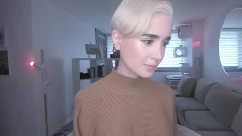 SABRINA online show from February 2025 05:41:02 PM