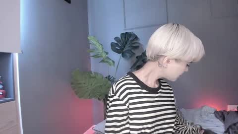 SABRINA online show from February 2025 08:44:02 PM