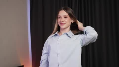 Sofia online show from November 2025 10:04:02 AM