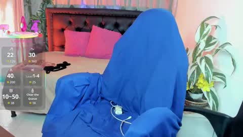 Jennifer  online show from March 2026 02:09:02 PM