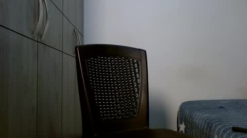 lonelydick2002 online show from February 2026 04:55:01 AM