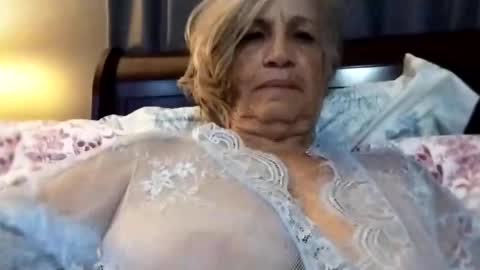 Snapshot of lonelylana1955 chatting on October 2025 01:42:02 AM lonelylana1955 online show from October 2025 01:42:02 AM