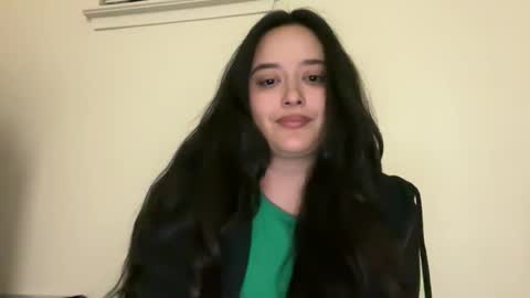 Paola online show from October 2025 08:47:02 AM