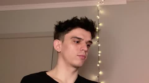 Snapshot of lonelysunset chatting on February 2025 12:20:02 AM PVT AND MENU ACTIVE online show from February 2025 12:20:02 AM