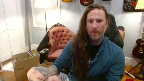 Snapshot of longhair021 chatting on November 2025 06:56:02 AM longhair online show from November 2025 06:56:02 AM