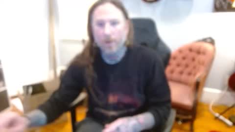 Snapshot of longhair021 chatting on November 2025 03:08:02 PM longhair online show from November 2025 03:08:02 PM
