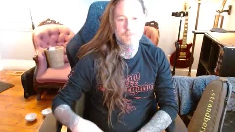 Snapshot of longhair021 chatting on February 2026 07:44:02 PM longhair online show from February 2026 07:44:02 PM