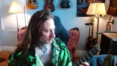 Snapshot of longhair021 chatting on February 2026 04:38:01 PM longhair online show from February 2026 04:38:01 PM