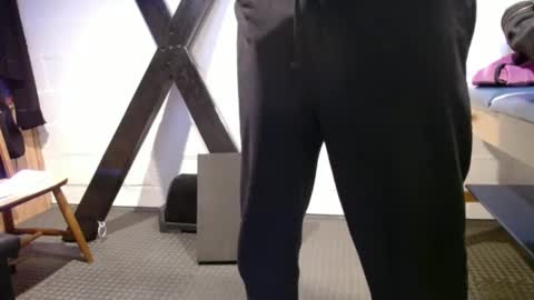 Snapshot of longleanguy9 chatting on January 2025 09:04:02 PM longleanguy online show from January 2025 09:04:02 PM