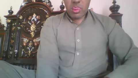 Snapshot of longthick1985 chatting on March 2025 06:46:02 AM Lleida-man online show from March 2025 06:46:02 AM