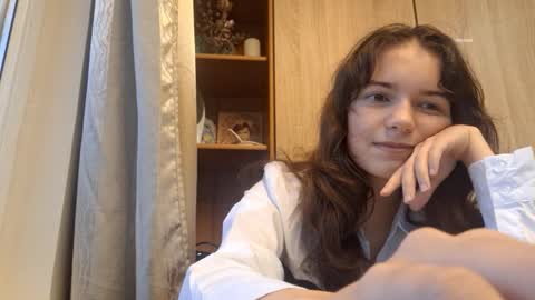 Snapshot of lonniegoldrup chatting on December 2025 08:23:01 AM Kelly u can call Kelik online show from December 2025 08:23:01 AM