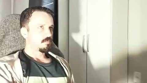 Lucas online show from November 2025 01:32:01 PM