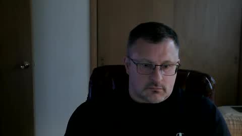 Snapshot of lookin75 chatting on September 2025 10:55:02 PM lookin75 online show from September 2025 10:55:02 PM