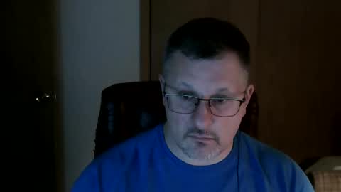 Snapshot of lookin75 chatting on October 2025 01:24:02 AM lookin75 online show from October 2025 01:24:02 AM