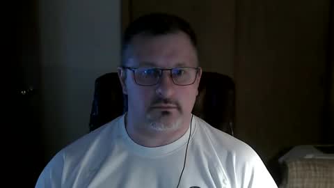 Snapshot of lookin75 chatting on January 2026 04:50:02 AM lookin75 online show from January 2026 04:50:02 AM