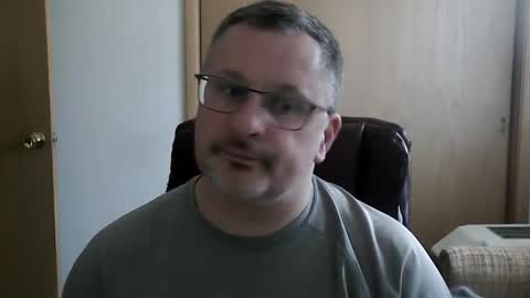 Snapshot of lookin75 chatting on March 2026 08:48:01 PM lookin75 online show from March 2026 08:48:01 PM