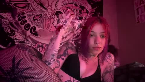 Snapshot of lookingforlona chatting on September 2025 04:43:02 PM lookingforlona online show from September 2025 04:43:02 PM