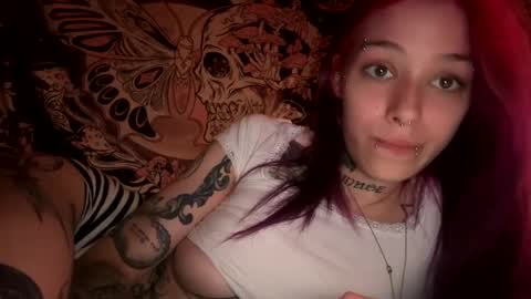 Snapshot of lookingforlona chatting on September 2025 04:56:01 PM lookingforlona online show from September 2025 04:56:01 PM