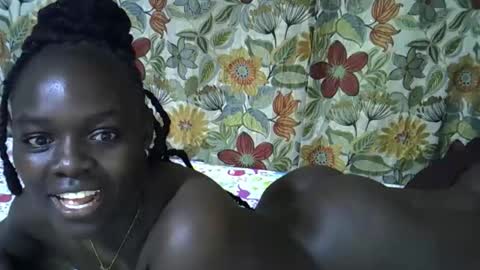 Snapshot of lora_amor chatting on April 2026 09:34:01 PM lora_amor online show from April 2026 09:34:01 PM