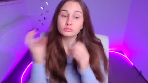 Lora online show from October 2025 05:38:01 AM