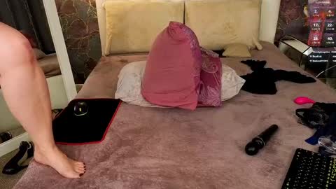 Lora online show from February 2025 03:21:01 PM