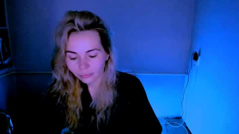 Lora online show from April 2026 02:46:02 AM