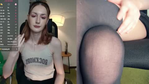 Lora online show from February 2026 10:55:01 AM