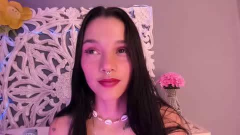 loraineblake online show from February 2026 03:30:01 PM