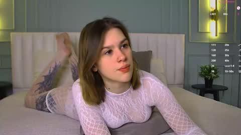 Lora online show from February 2026 04:54:01 PM