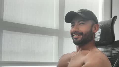 Snapshot of lordcalepecs chatting on March 2026 03:39:02 PM Cale online show from March 2026 03:39:02 PM