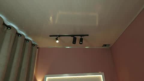 Deborah Daz online show from September 2025 01:57:02 PM