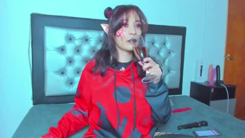 Lore Depp online show from March 2025 06:57:02 AM