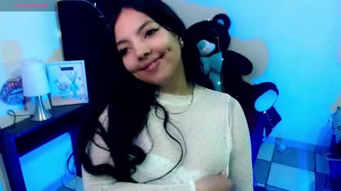 Loren online show from July 2026 06:45:01 PM