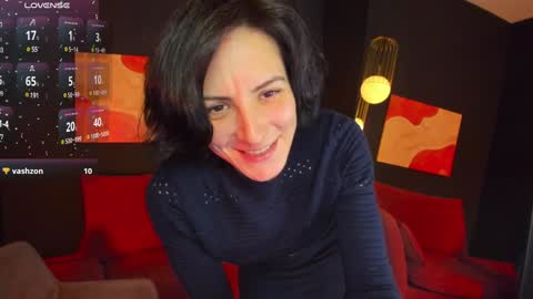 Loren online show from December 2024 02:16:02 PM