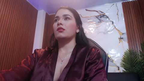 Loren online show from May 2026 03:00:02 AM