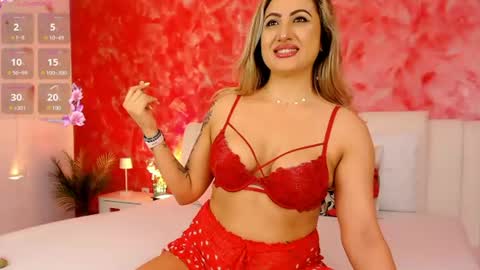 Snapshot of lorenafire chatting on July 2026 04:18:01 AM lorenafire online show from July 2026 04:18:01 AM