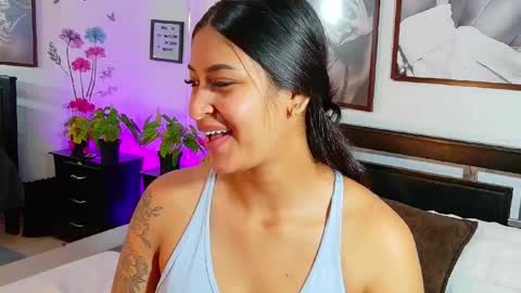 loretahorny online show from March 2026 01:06:01 PM