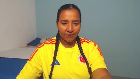 Loretta Gmez online show from September 2025 02:22:01 AM