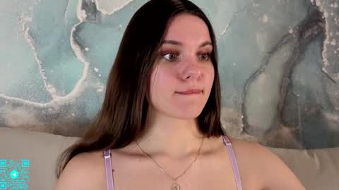 Chloe for Fan BlackHole online show from April 2026 05:18:01 PM